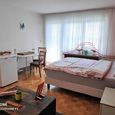 Guest house Apartsun Zgornji Brnik
