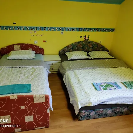 Apartsun Guest house Zgornji Brnik