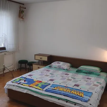Guest house Apartsun Zgornji Brnik