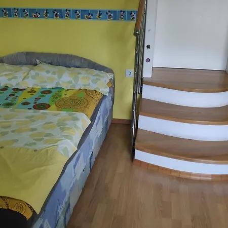 Apartsun Guest house Zgornji Brnik