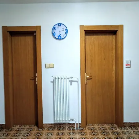 Guest house Apartsun Zgornji Brnik